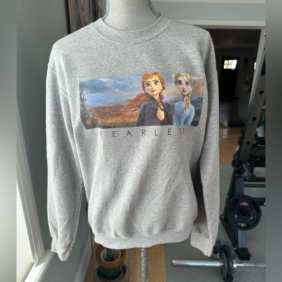 Disney Frozen 2 Anna & Elsa Fearless crewneck gray pullover sweater size Small - Picture 1 of 7